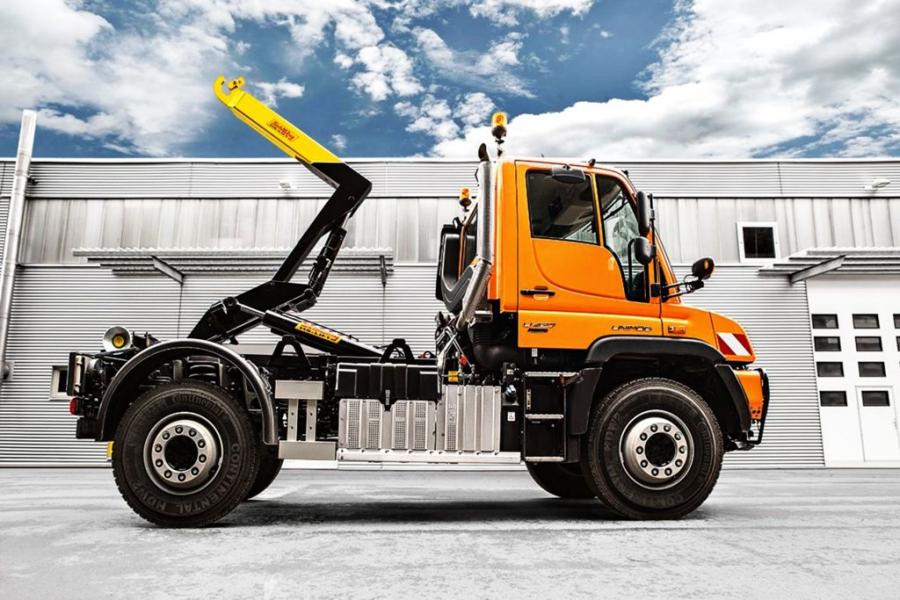 Mercedes-Benz Unimog U 423 Schilling Kipper 2017 года  (фото 1 из 2)